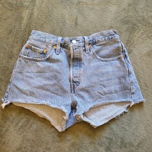 Levi's 501 Cutoff Highrise Jean shorts W27